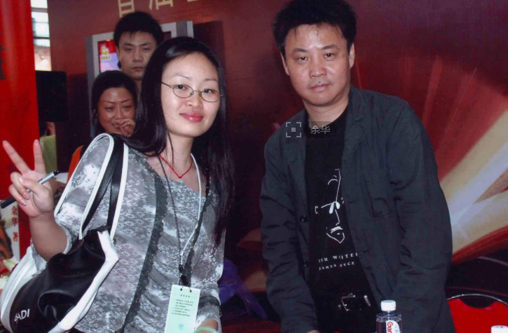 【财讯】调侃春晚微博拜年压岁钱通胀 春节热词一箩筐