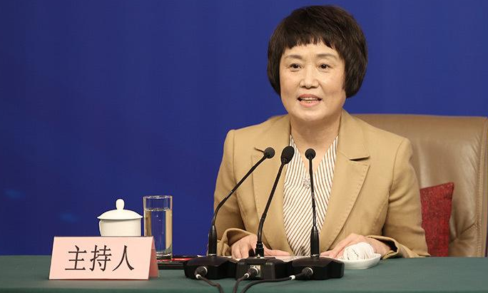 【财讯】调侃春晚微博拜年压岁钱通胀 春节热词一箩筐